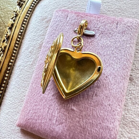 Heart Locket Charm Pendant 18k Gold PVD Stainless Steel Rose Design And Clasp - Picture 2 of 16